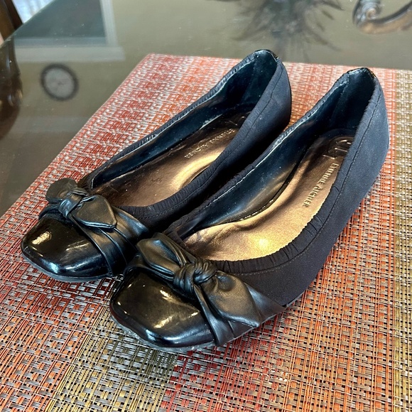 Etienne Aigner Black Ballet Flats with a Patent Leather Leather Detail Size 10 - Picture 1 of 8